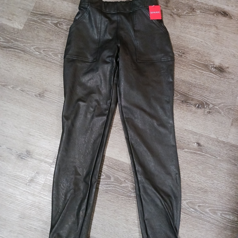 Spanx leather like jogger NWT - Picture 2 of 6